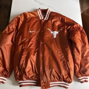 Texas Longhorns Nike Team Embroidered Burnt Orange Puffer Coat Size XL Snap